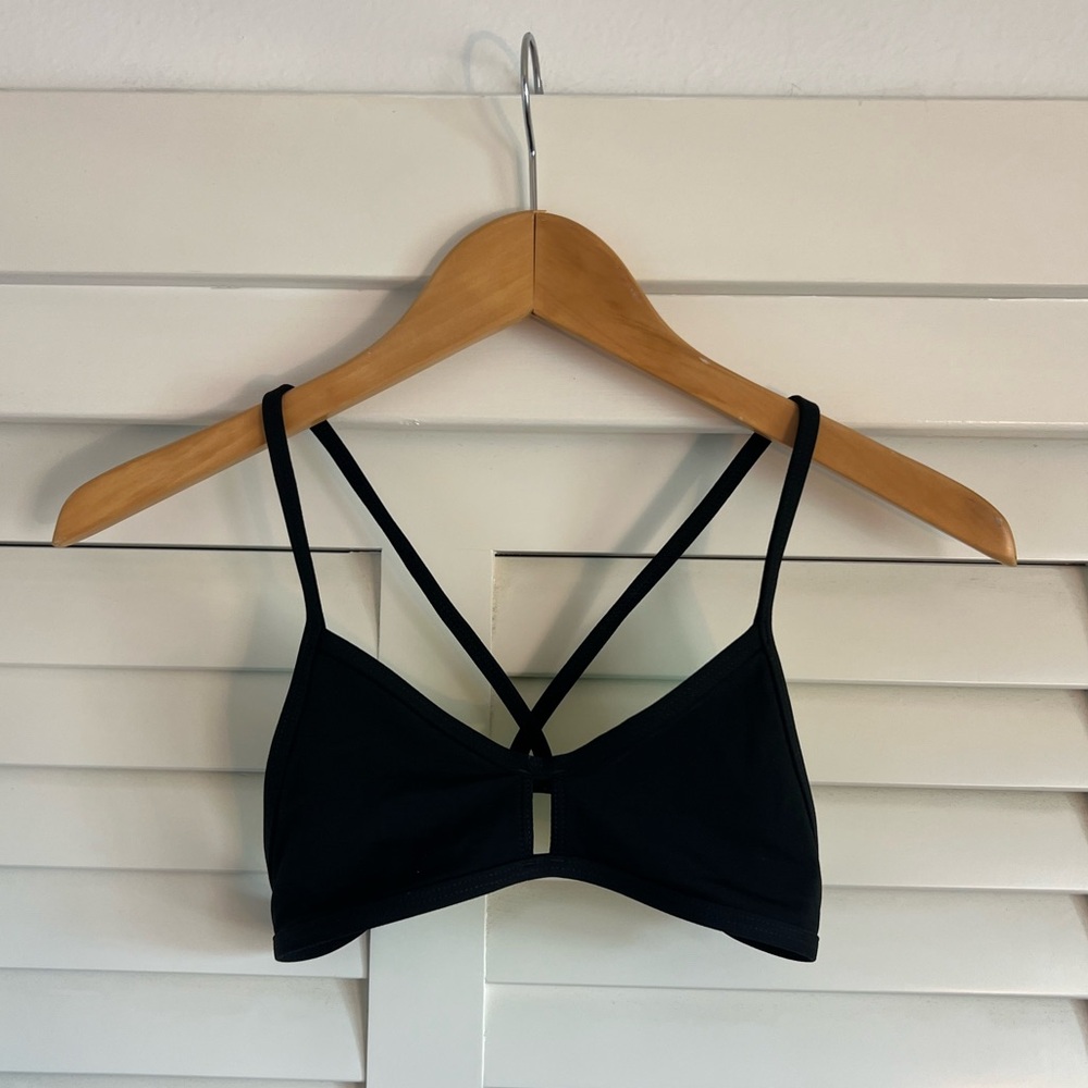 Jolyn Bennett 2 Black Top